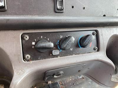 Freightliner M2 106 Heater / AC Temp Control