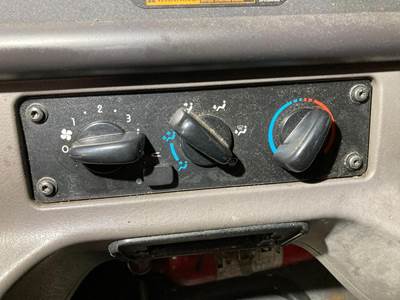 Freightliner M2 106 Heater / AC Temp Control