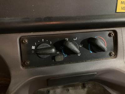 Freightliner M2 106 Heater / AC Temp Control