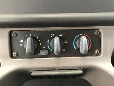 Freightliner M2 106 Heater / AC Temp Control