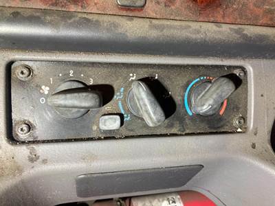 Freightliner M2 106 Heater / AC Temp Control