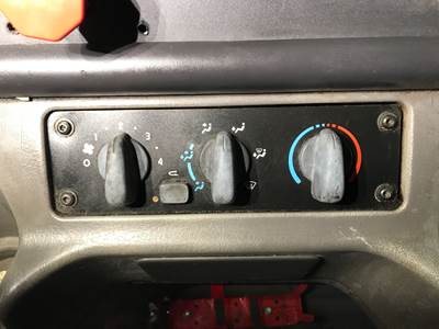Freightliner M2 106 Heater / AC Temp Control
