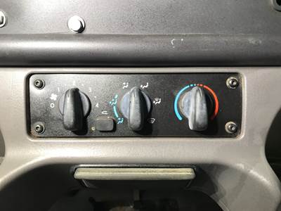 Freightliner M2 106 Heater / AC Temp Control