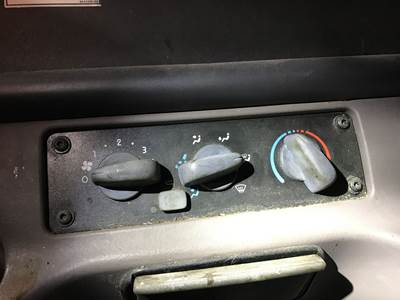 Freightliner M2 106 Heater / AC Temp Control