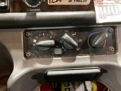 Freightliner M2 106 Heater / AC Temp Control