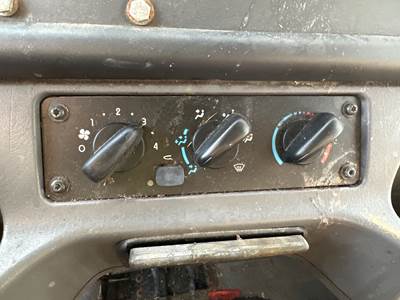 Freightliner M2 106 Heater / AC Temp Control