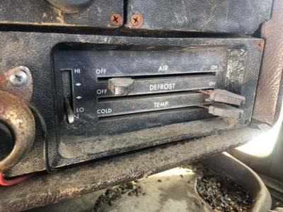 GMC GENERAL Heater / AC Temp Control