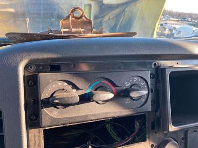 International 4200 Heater / AC Temp Control