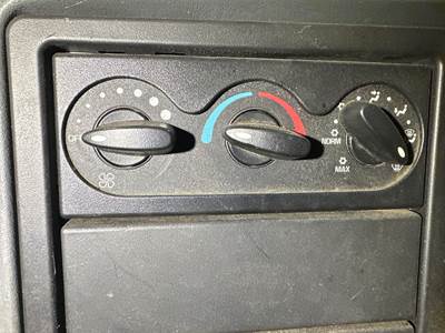 International 4200 Heater / AC Temp Control