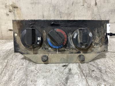 International 4700 Heater / AC Temp Control