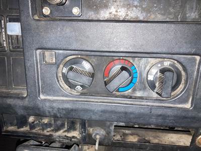 International 4700 Heater / AC Temp Control