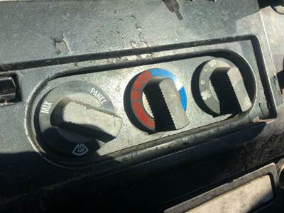 International 8100 Heater / AC Temp Control