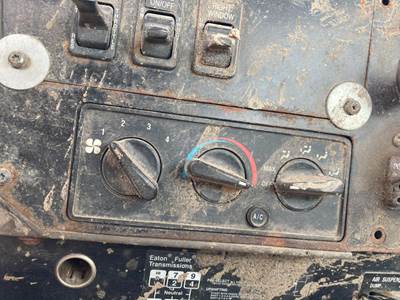 International 9100 Heater / AC Temp Control