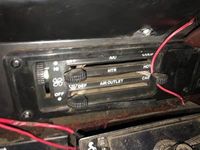 International 9400 Heater / AC Temp Control