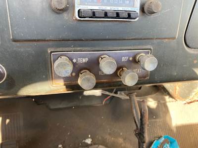 International Loadstar 1600 Heater / AC Temp Control for a International 1600 Loadstar