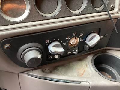 Kenworth T700 Heater / AC Temp Control