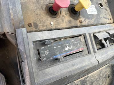 Mack CH Heater / AC Temp Control