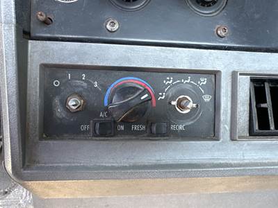 Mack CH Heater / AC Temp Control