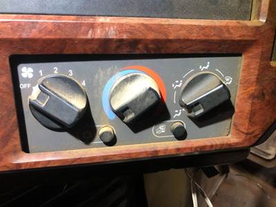 Mack CXU Heater / AC Temp Control