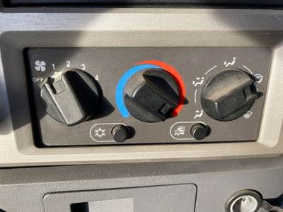 Mack CXU Heater / AC Temp Control