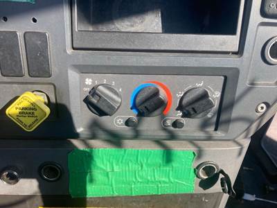 Mack CXU Heater / AC Temp Control