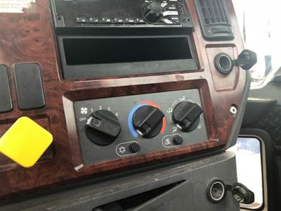 Mack CXU Heater / AC Temp Control