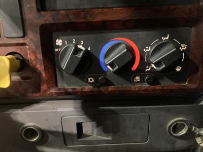 Mack CXU Heater / AC Temp Control