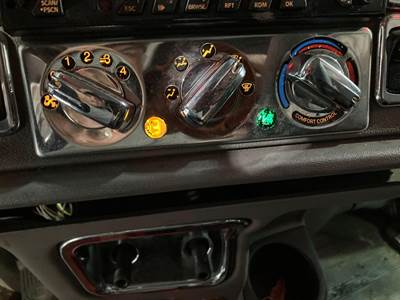Peterbilt 386 Heater / AC Temp Control