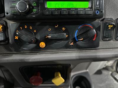 Peterbilt 386 Heater / AC Temp Control