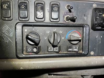 Peterbilt 387 Heater / AC Temp Control