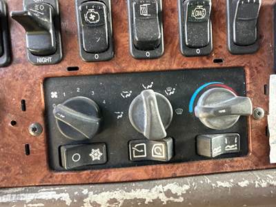 Peterbilt 387 Heater / AC Temp Control