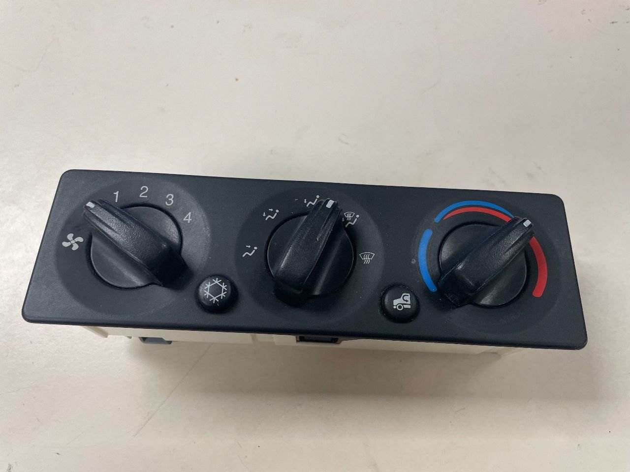 2016 Peterbilt 389 Heater / AC Temp Control For Sale Des Moines, IA