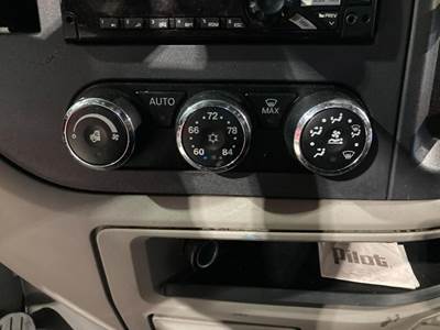 Peterbilt 579 Heater / AC Temp Control