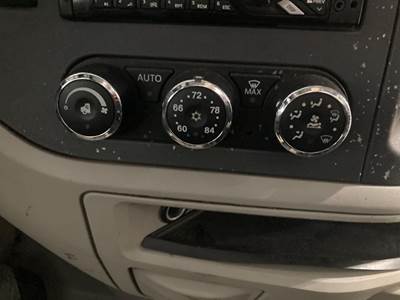 Peterbilt 579 Heater / AC Temp Control