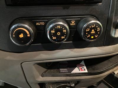 Peterbilt 579 Heater / AC Temp Control