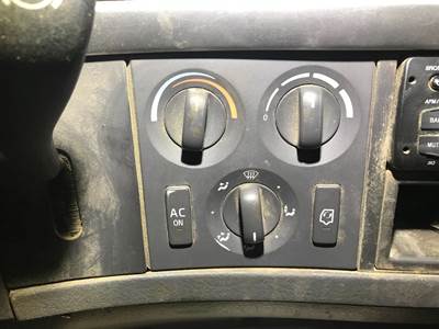 Volvo VNL Heater / AC Temp Control