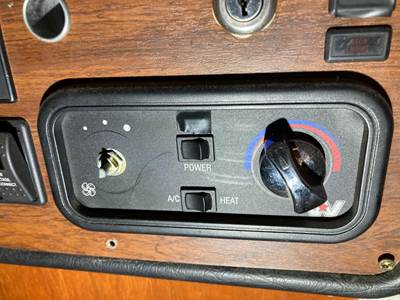 Western Star 4900EX Heater / AC Temp Control for a Western Star 4900