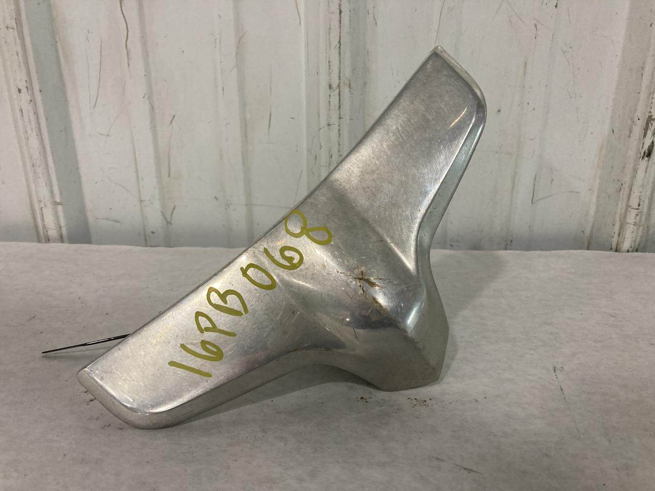 thumbnail image 2 of Chrome Metal Texas Flag Fender Emblem For Peterbilt Trucks - UPT 10934 2 of 5