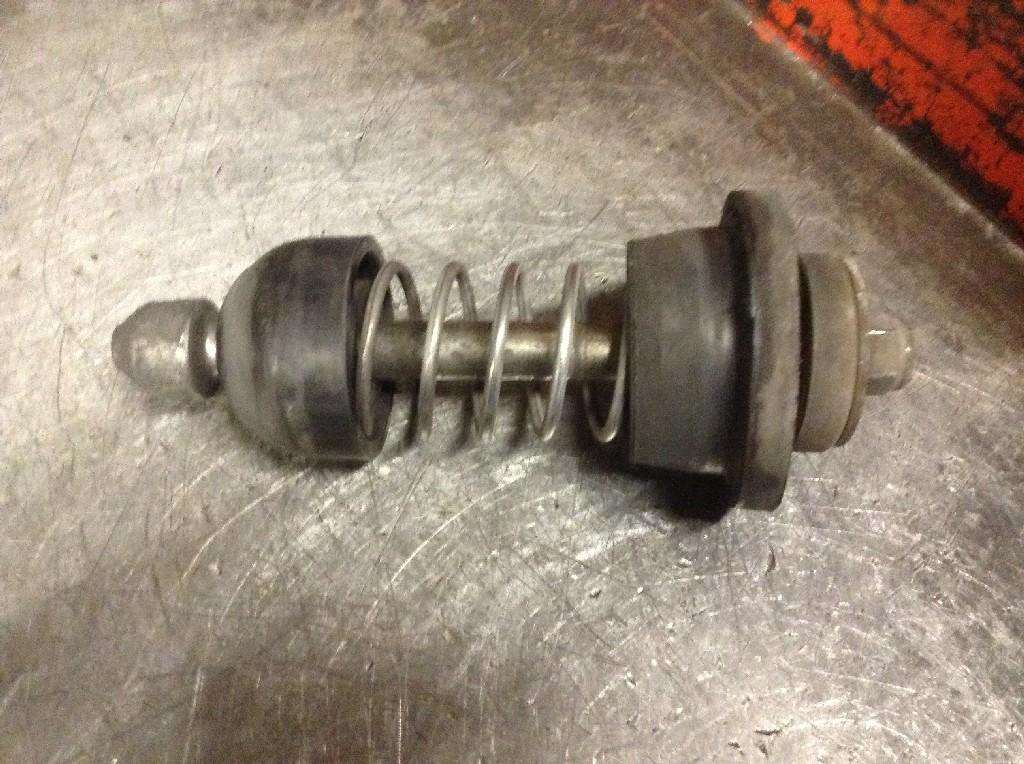 2011 Peterbilt 387 Hood Part For Sale, 842,111 Miles Council Bluffs