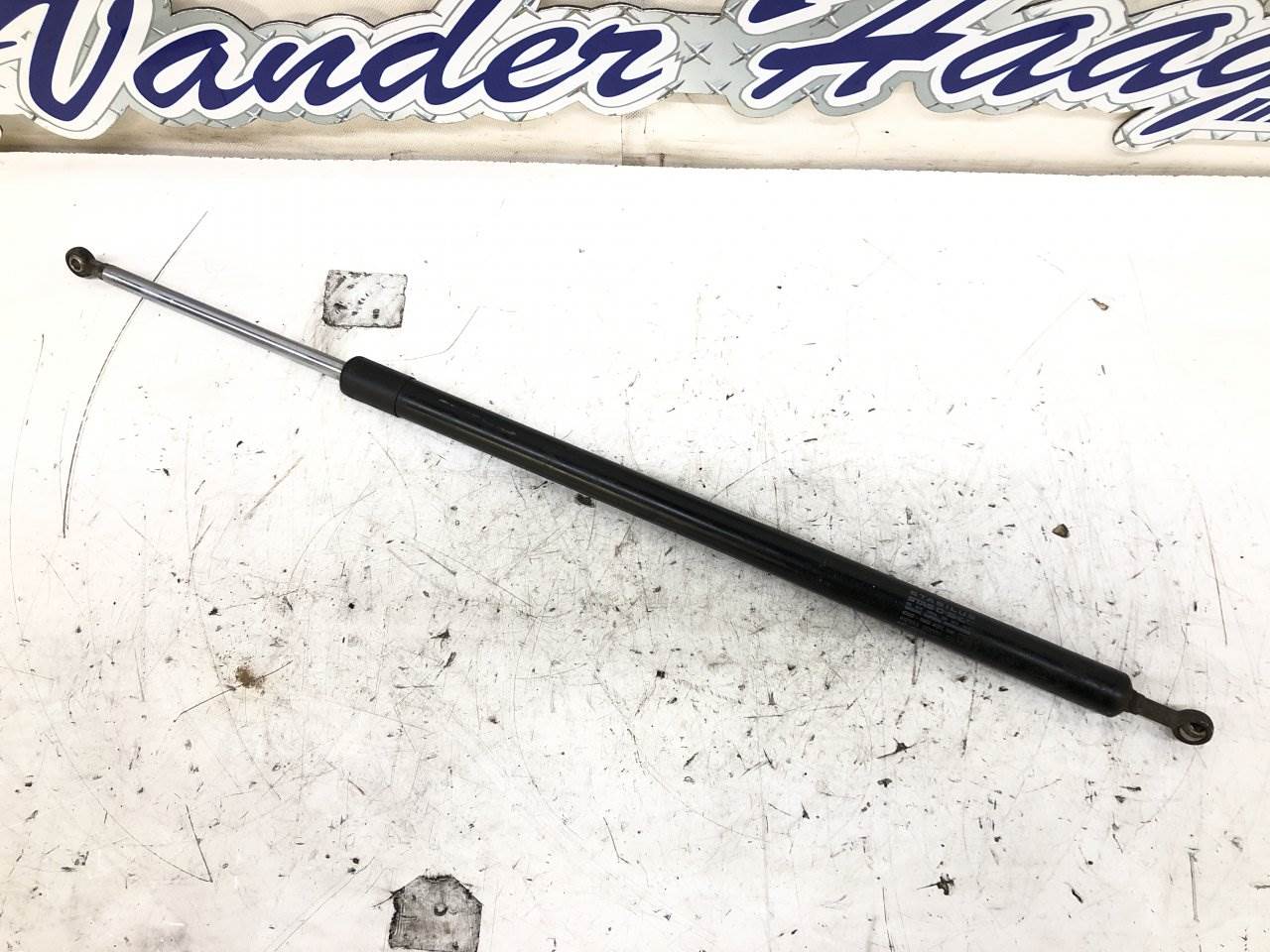 2015 Freightliner Cascadia Hood Shock For Sale Council Bluffs, IA