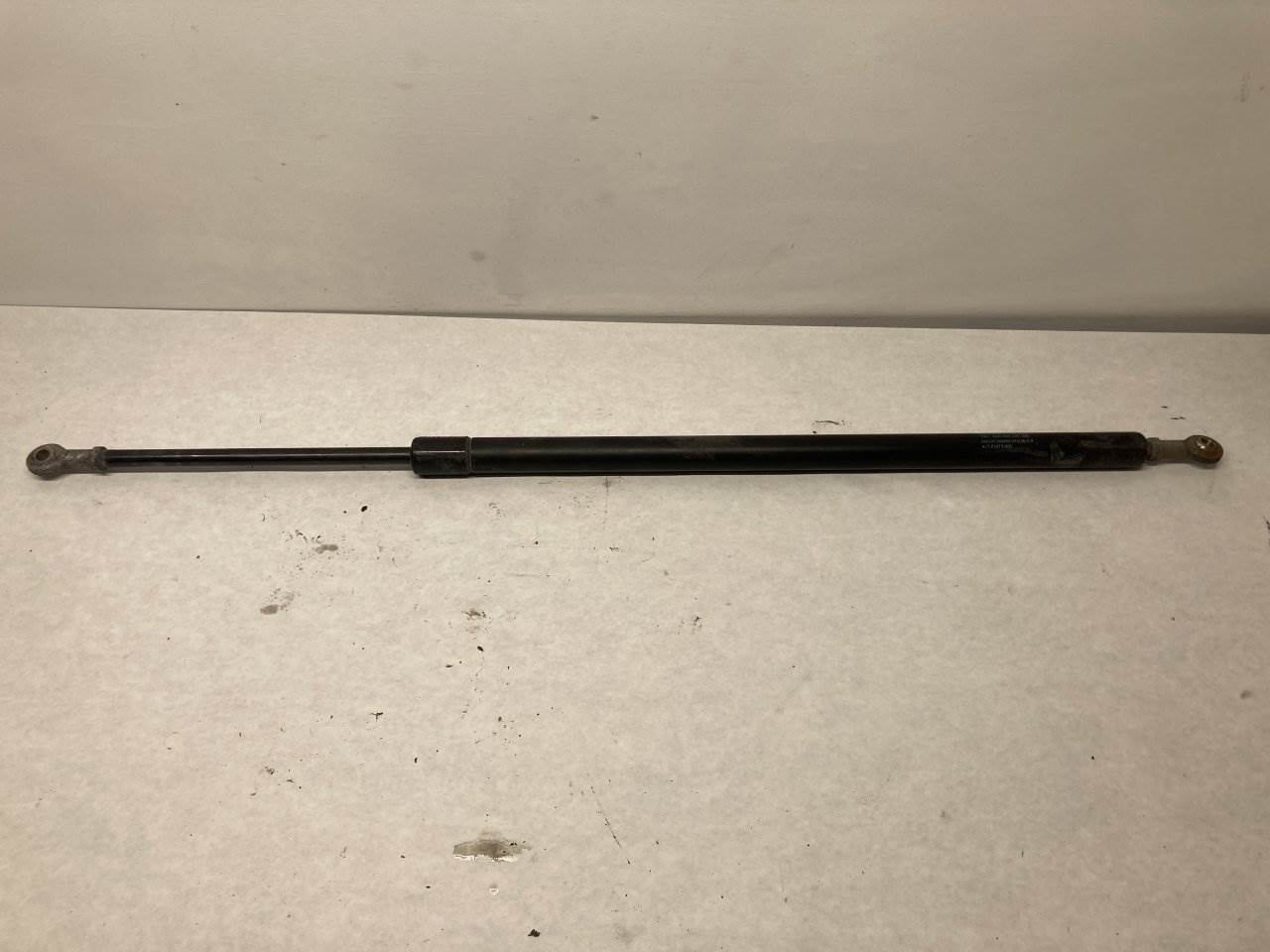 2021 Freightliner Cascadia Hood Shock For Sale Sioux Falls, SD A17