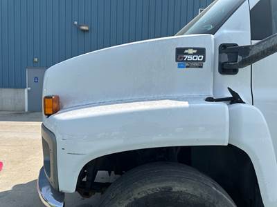Chevrolet C7500 Hood