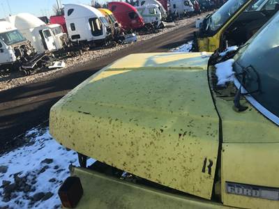 Ford F-700 Hood for a Ford F700