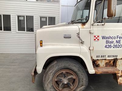 Ford LN7000 Hood