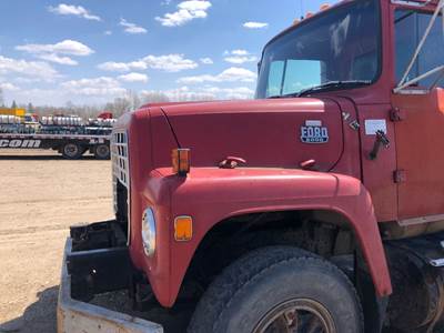 Ford LT8000 Hood