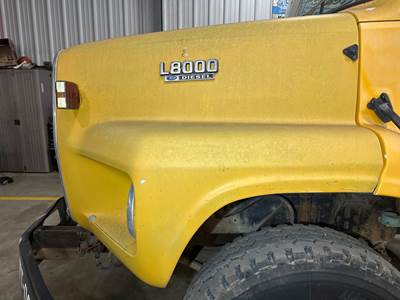 Ford LTS8000 Hood