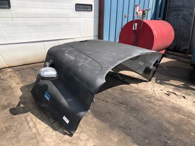 Freightliner Cascadia Hood