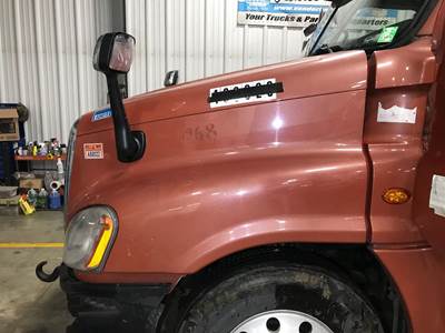 Freightliner Cascadia Hood