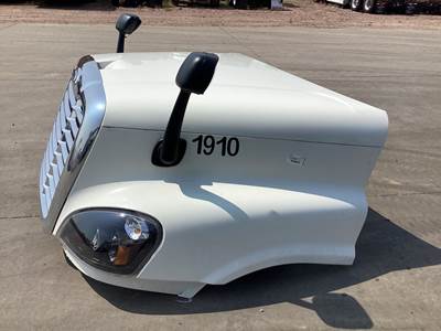 Freightliner Cascadia Hood