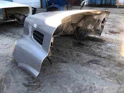 Freightliner Cascadia Hood